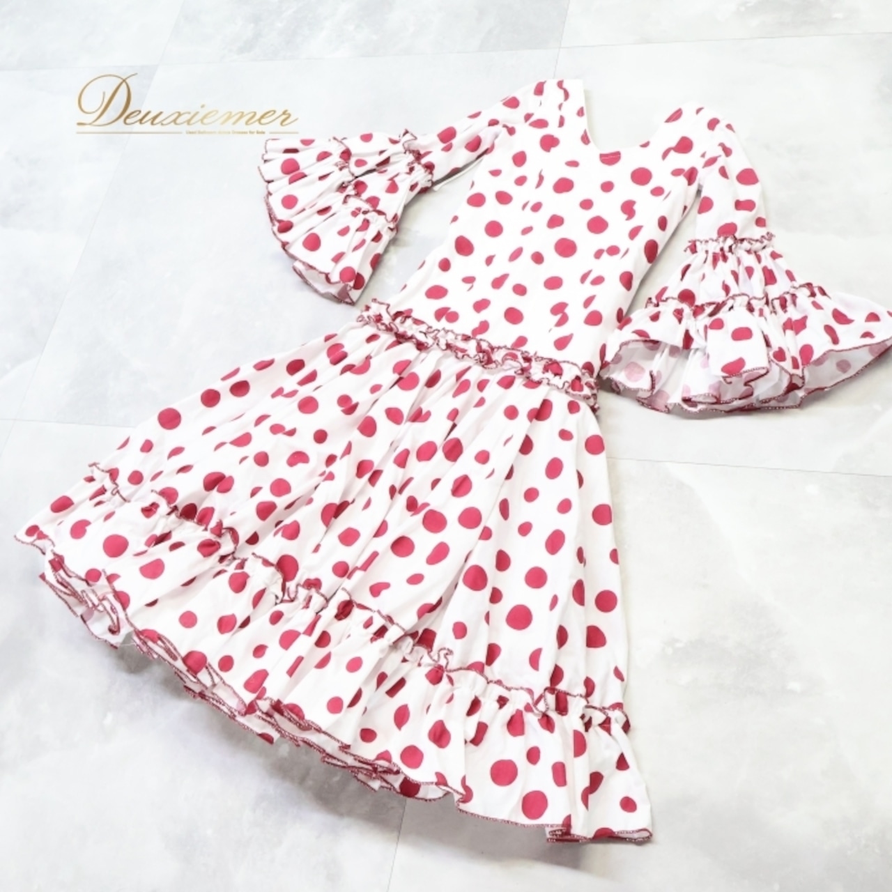 フラメンコ 衣装 ワンピース ドレス 子供 キッズ ジュニア 水玉 ドット ボランテ フリル ダンス パーティ 発表会 赤 白 ホワイト系 レッド系 フラメンコ衣装 子供ドレス 可愛いデザイン ダンス衣装 発表会用 衣装 おしゃれ 赤ドット 白ドット フリルスリーブ