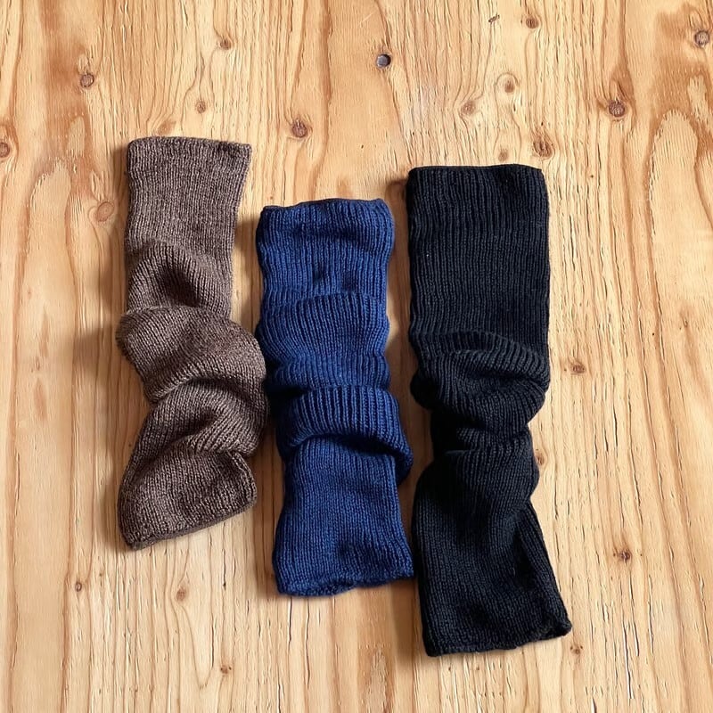 クネクネくつ下　woolウォーマーふわり