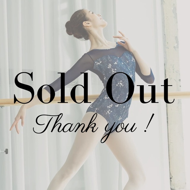 ネイビー　　小花柄ロングスリーブ　バレエレオタード