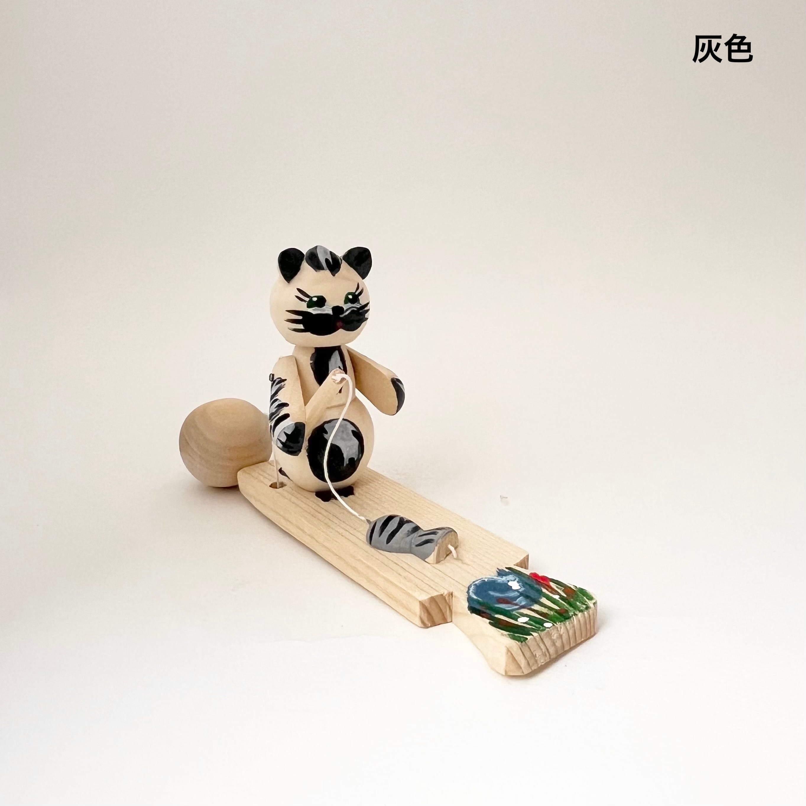 ボゴロツコエ木地玩具「ネコの魚釣り」