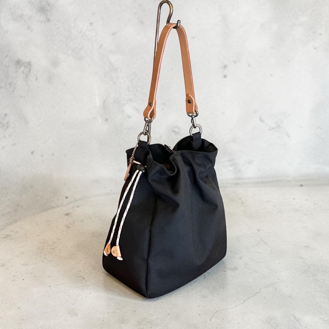 BALON：ブラック×ベージュ（CORDURA　撥水加工ナイロン素材セミショルダーバッグ）受注製作