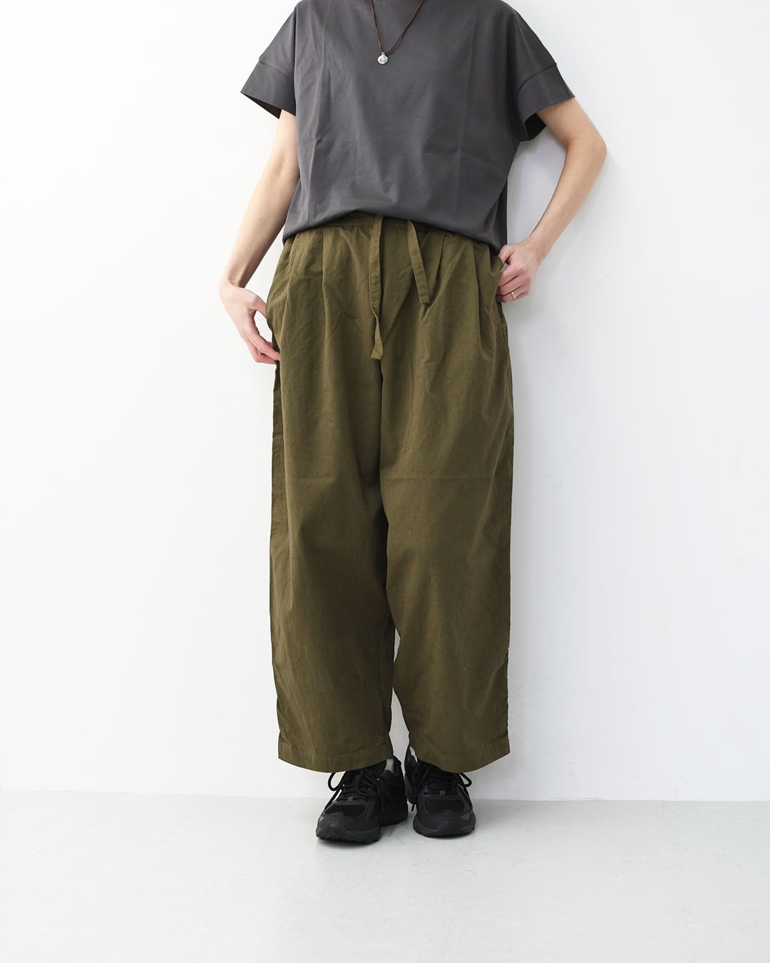 ordinary fits [オーディナリーフィッツ] color bell pants [pt014