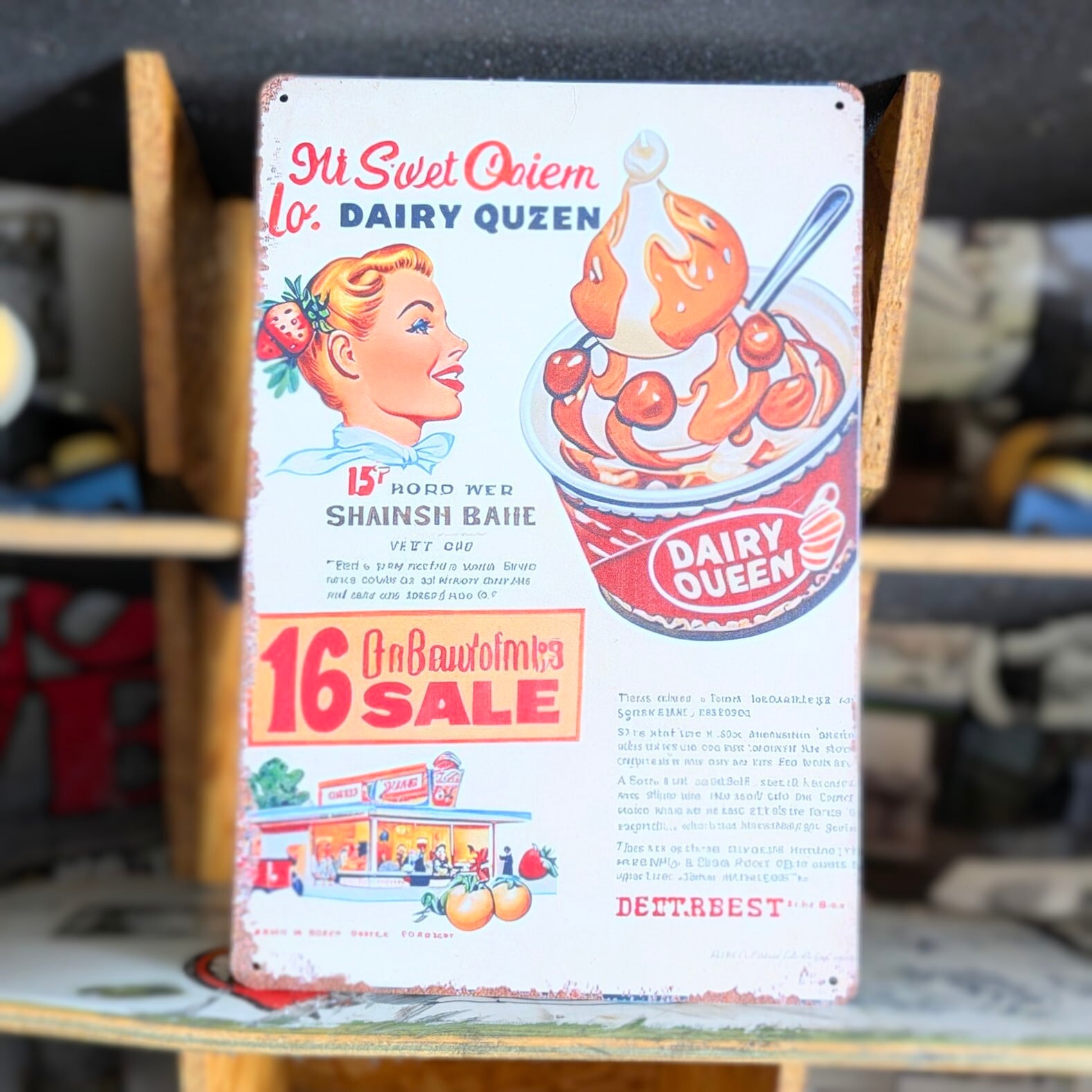 送料無料！ちょうどいいブリキ看板 【 Dairy Queen ( デイリークイーン ) 】 METAL SIGN / メタルサイン / ブリキ看板 / サインボード / ビンテージ加工〚アメリカン雑貨 アメトイ〛