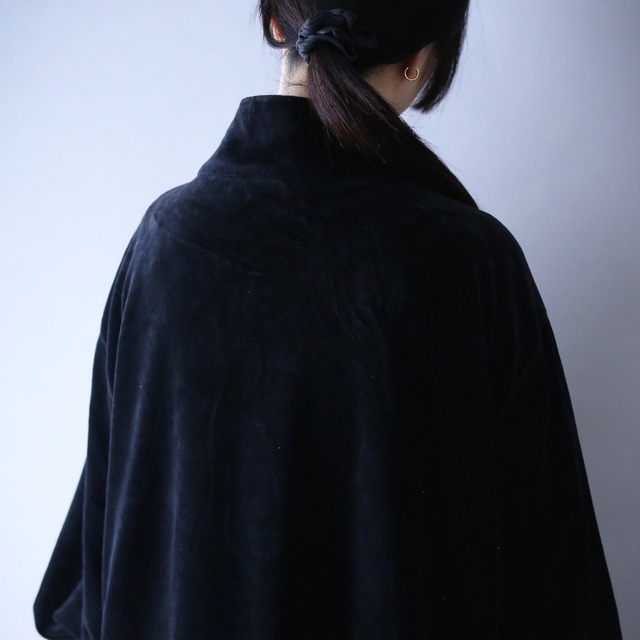 rib line design monotone coloring  wide silhouette velours track jacket