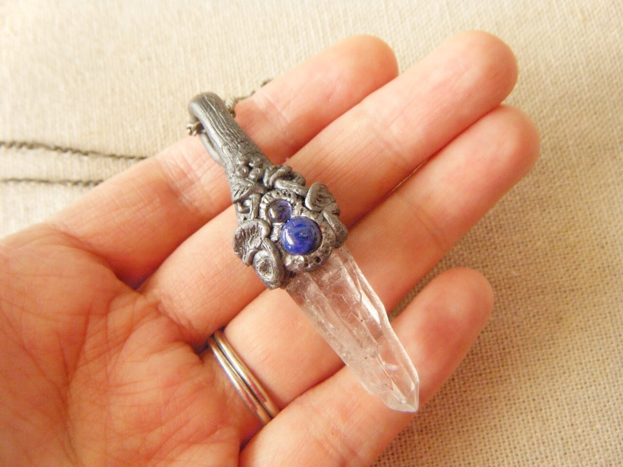 ラピスラズリxアイオライトx水晶】冒険者のお守りペンダント | 天然石