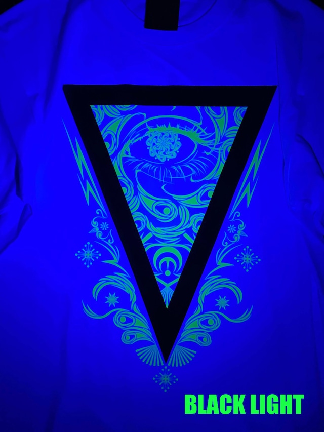 神眼芸術『Triangle』T-shirt (White) Glow in the Dark