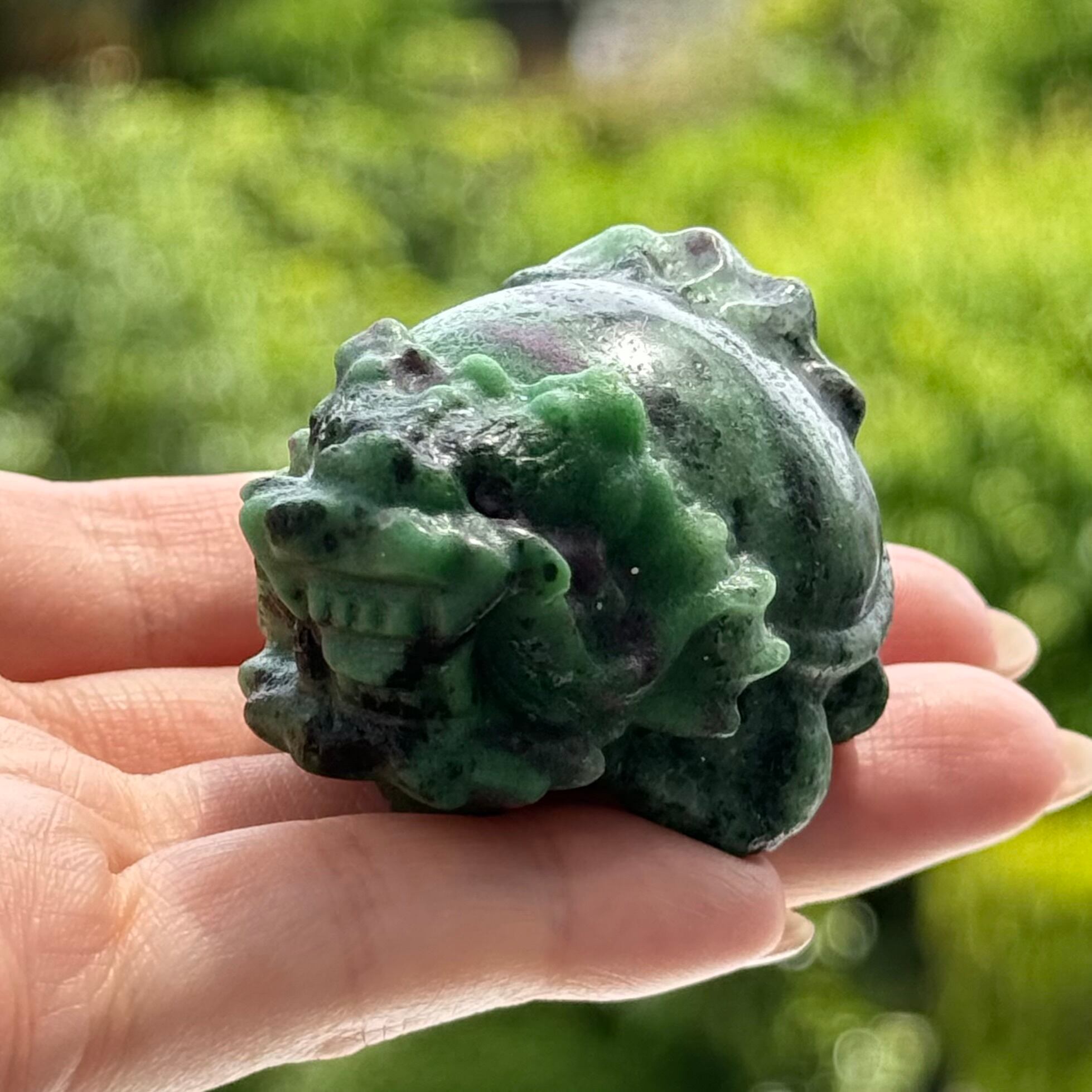 ルビーインゾイサイト・ロングイ（龍亀） | Artemis