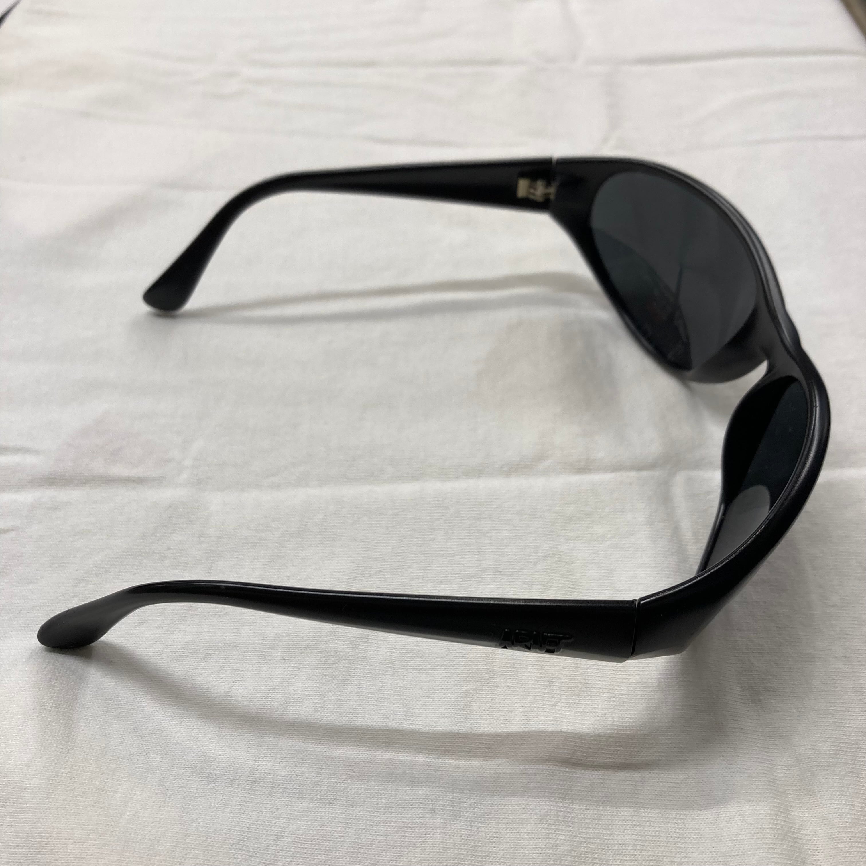 ④ ARNETTE KAVEN BLACK 1990'S OLD | safarionline