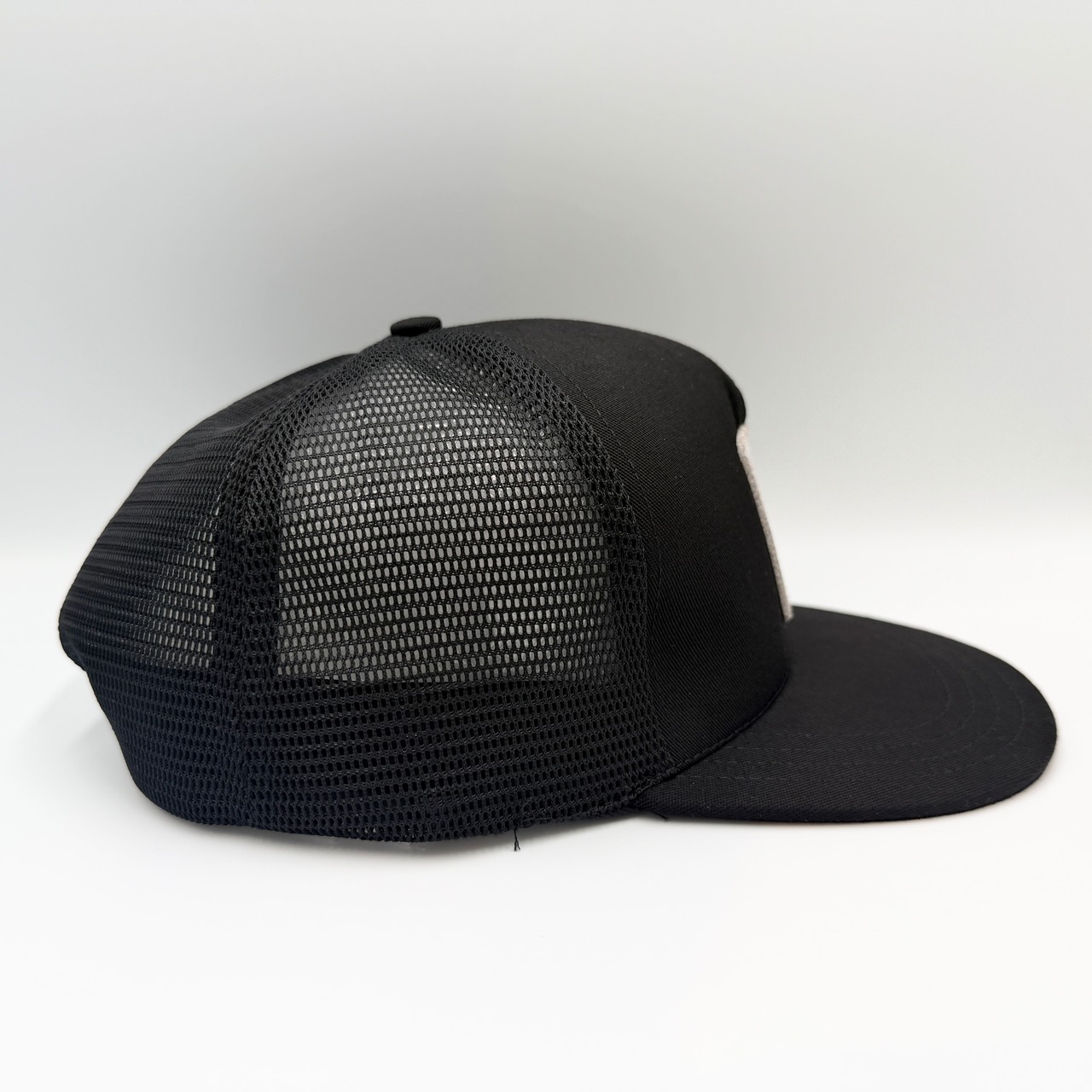 【gifthat別注】Coopers Town Felt on Embroidery Logo Mesh Cap
