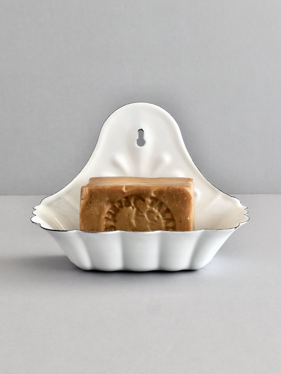 琺瑯のソープディッシュ / Retro White Enamel Soap Dish ZANGRA