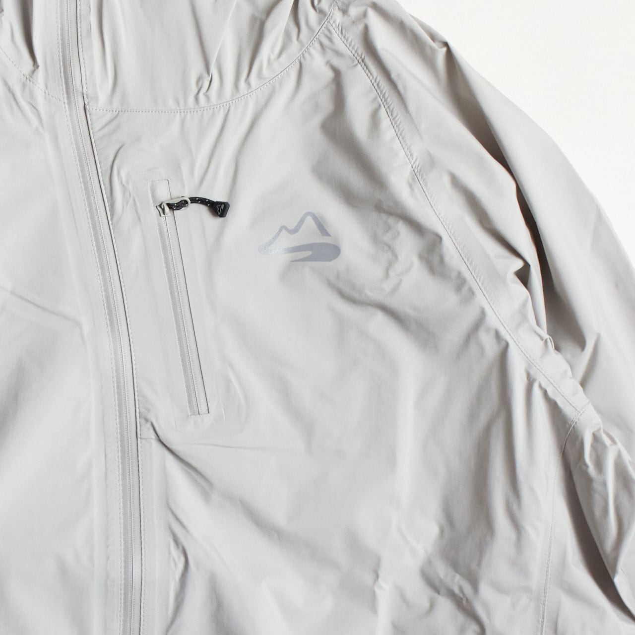 milestone（マイルストーン）UP-SWING Rain Hoody -Ice Gray メンズ