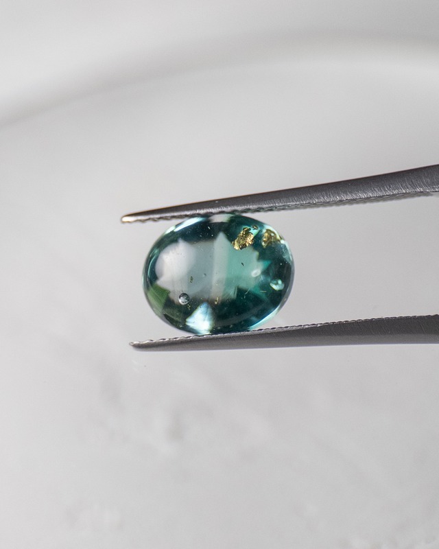 バフトップオーバルカット10×8mm #617【硝子の宝石】箔入