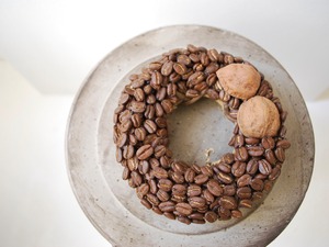 ten.：donut.wreath 02 the MAME /コーヒー豆と胡桃