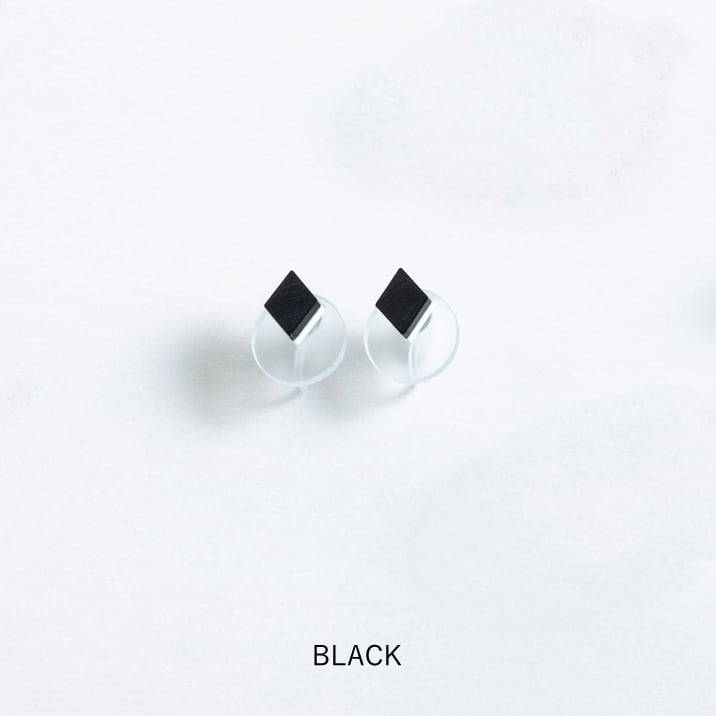 MATERIALプレートイヤリング | plying accessory