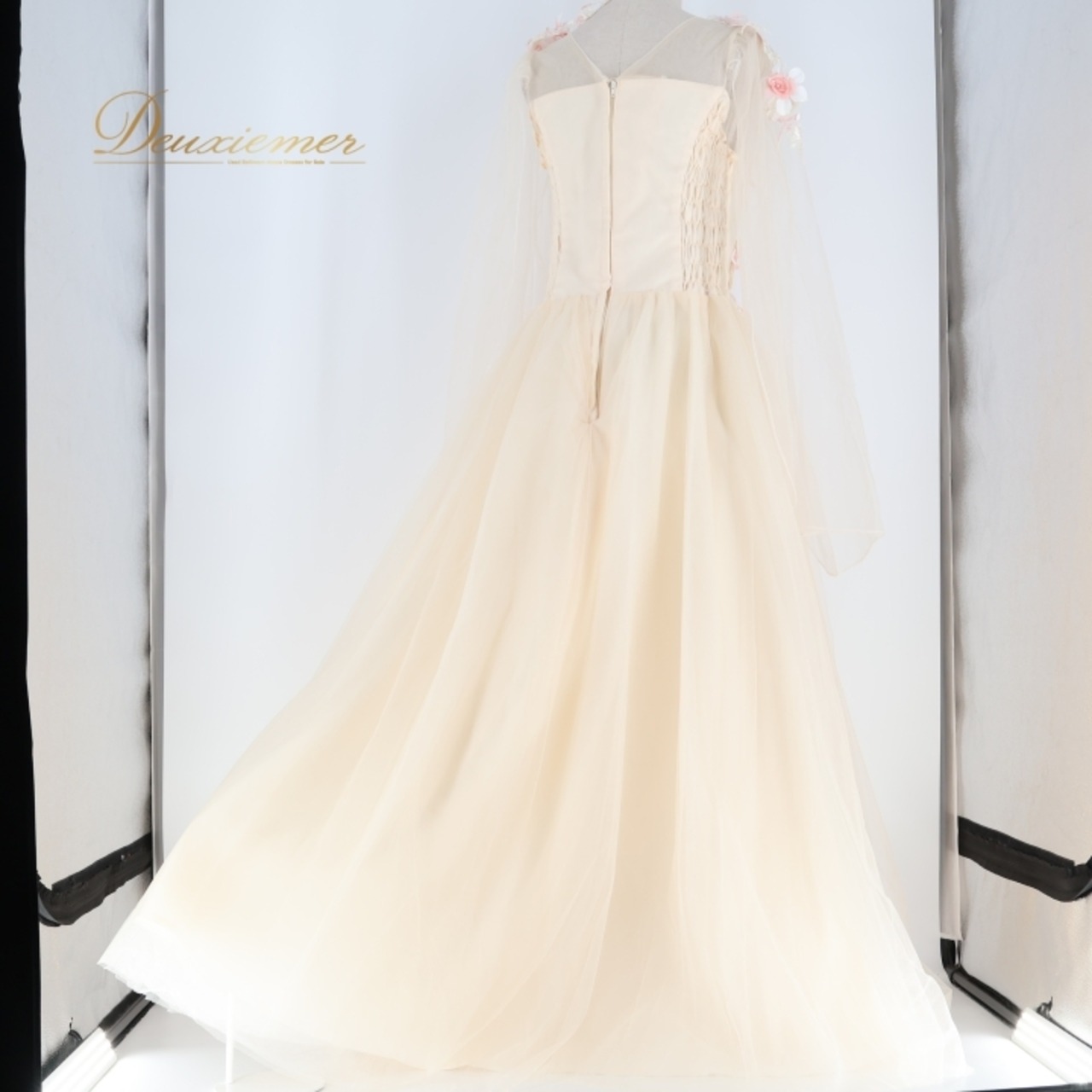 パーティドレス ワンピース ドレス ピンク系 イチオク ICHIOKU 演奏会 発表会 パーティ カラードレス 花 クリーム色 明るい 花 結婚式 フォーマル 大人 女性用 かわいい エレガント おしゃれ 花柄デザイン