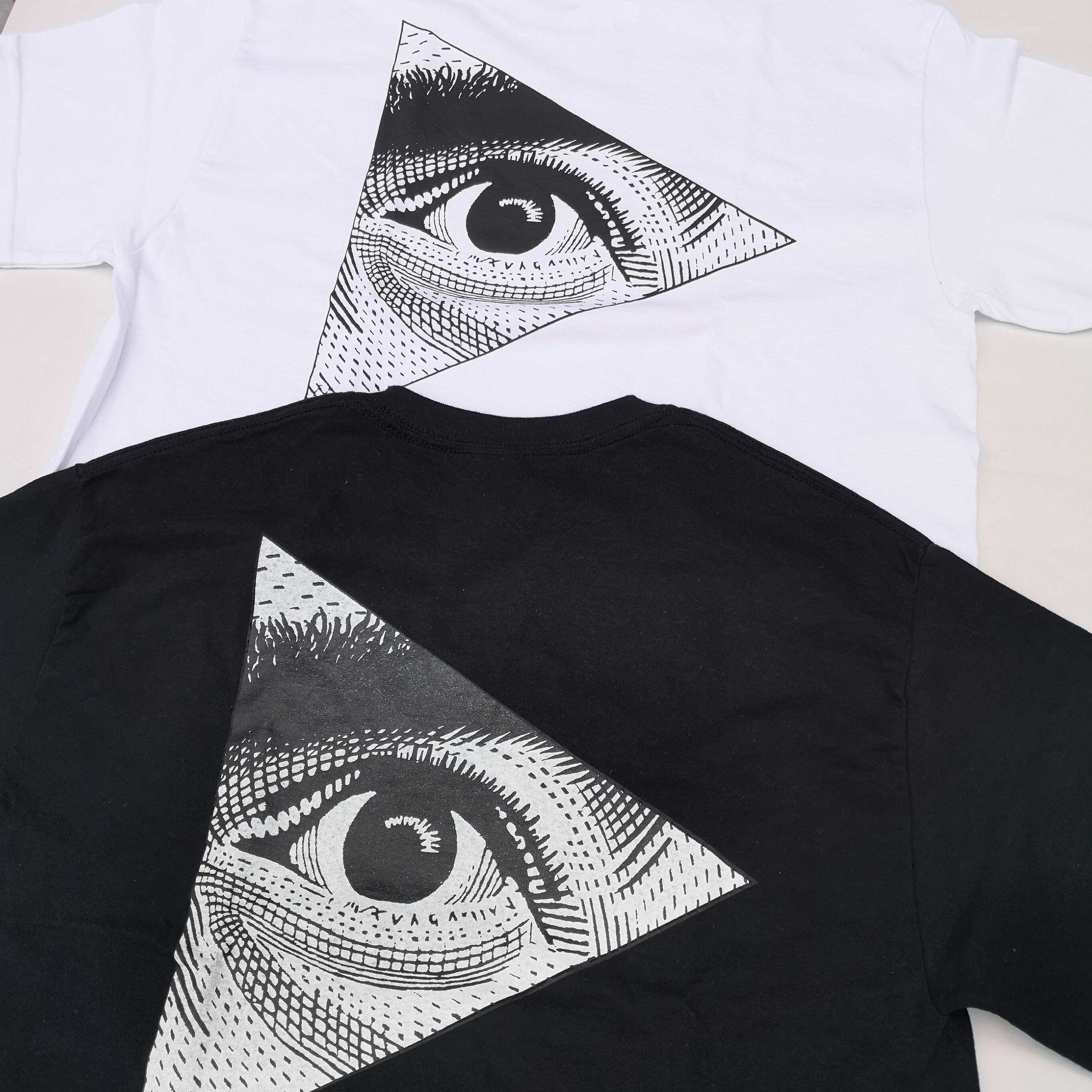 * LENNON EYE Tee BLK, WHT