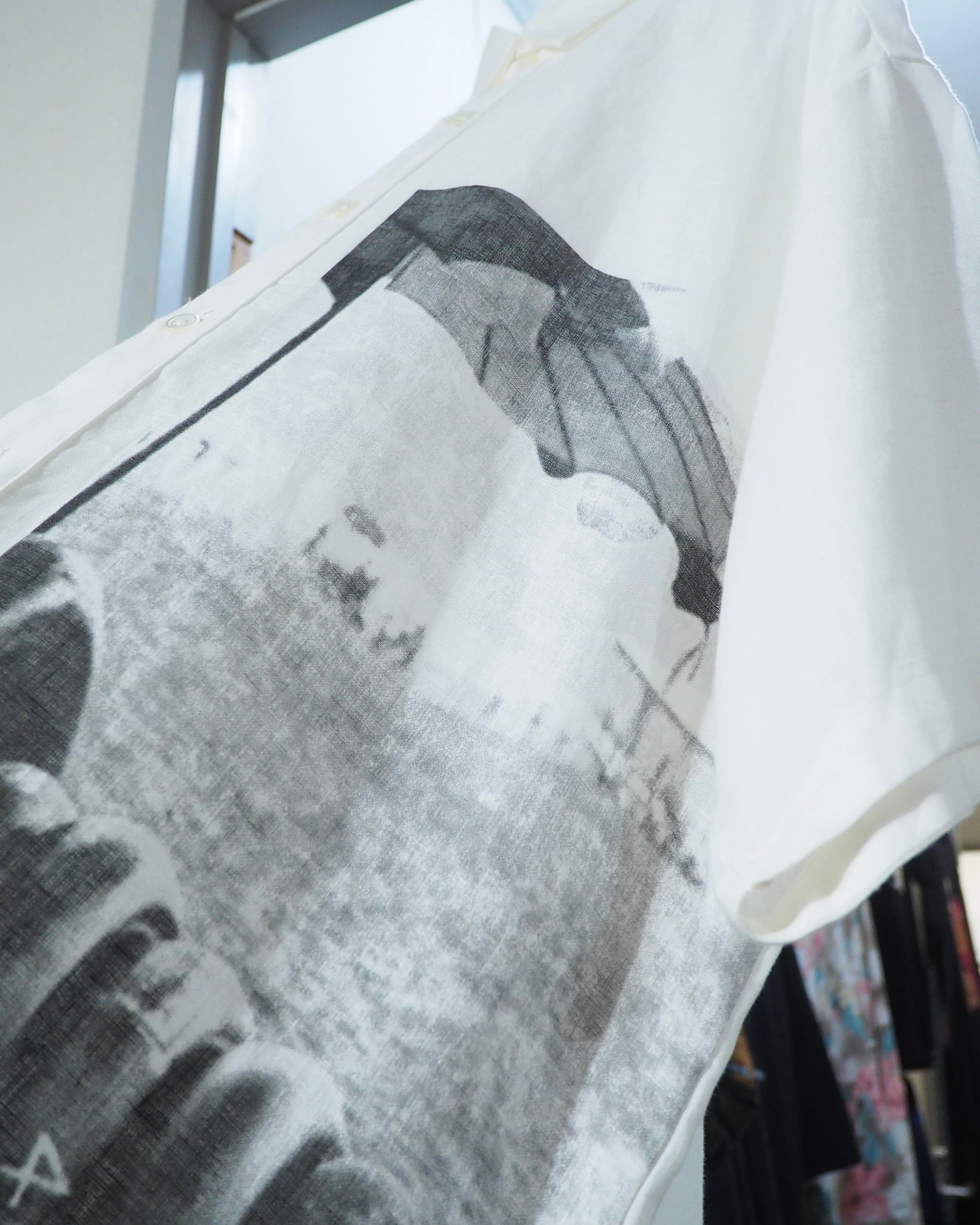 " β " Seaside photo collage printed SS linen shirt