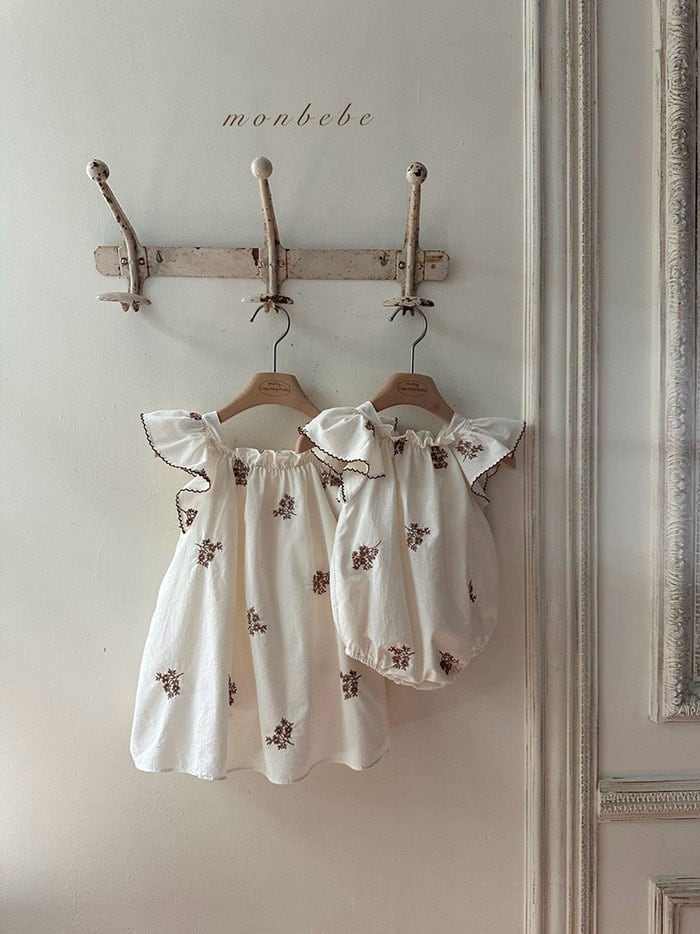 monbebe【送料無料・即納】コットンフラワーワンピース 花柄 ドレス