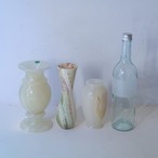 とうめいホワイトな石の花瓶