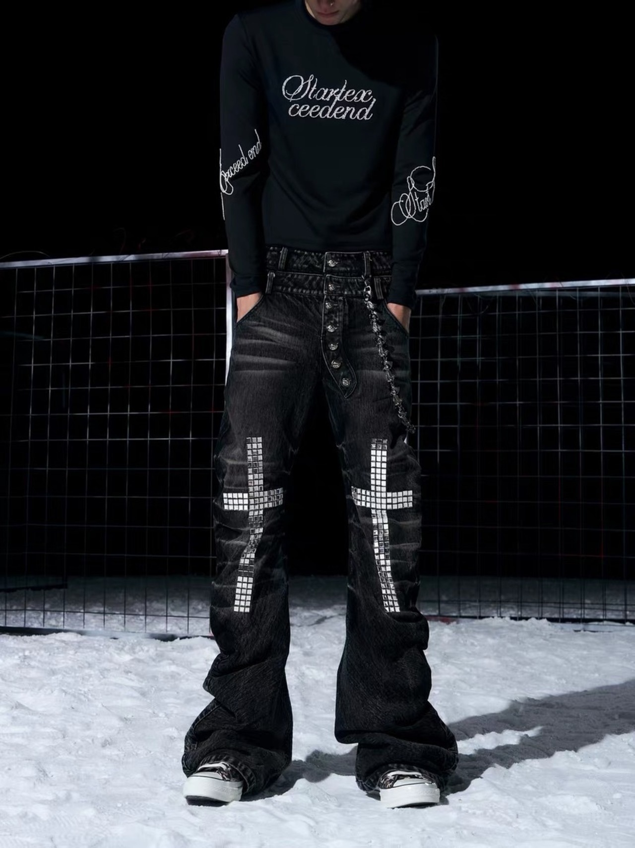 【STARTEXCEEDEND】WASHED BLACK MOSAIC CROSS DOUBLE WAISTBAND STACKED JEANS