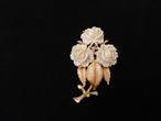 天然石の薔薇のブローチ（ビンテージ ）rose  vintage brooch