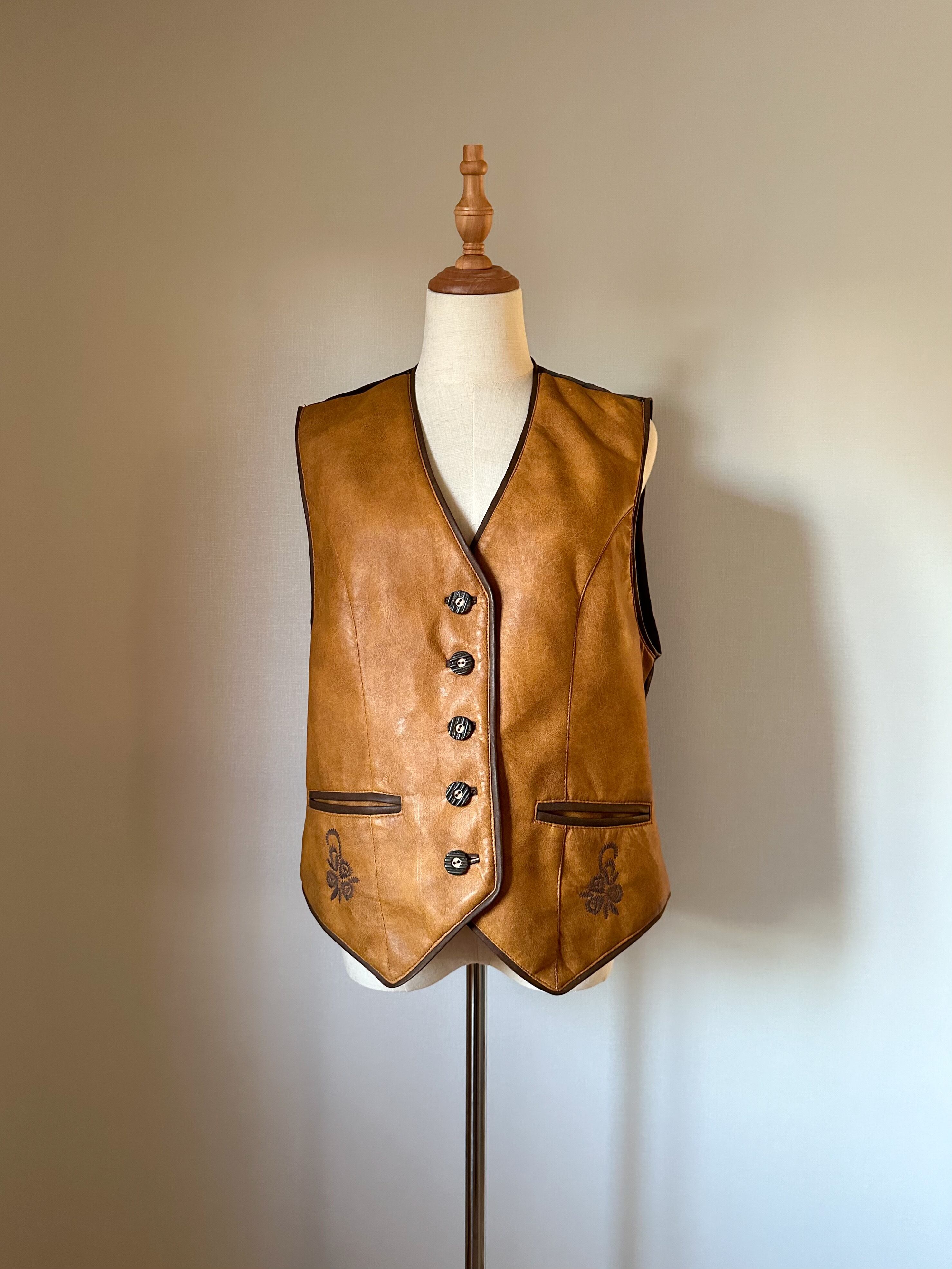 90s fake leather vest 90年代 フェイクレザーベスト レザーベスト