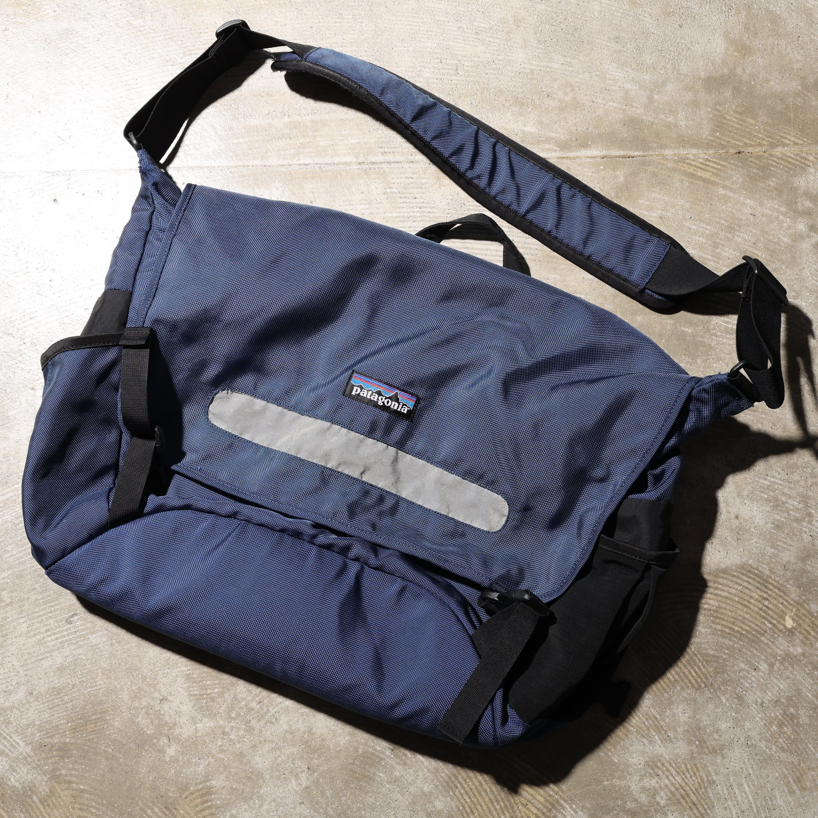 稀少　USA製パタゴニア　クリティカルマスバック　メッセンジャーバック 美品 Critical Mass Bag 05年 Patagonia クリティカルマス