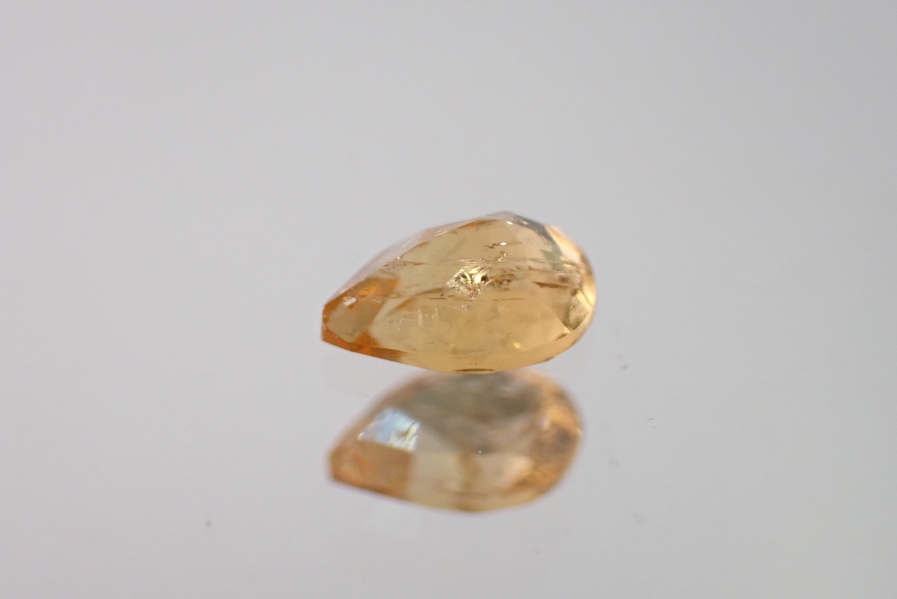 インペリアルトパーズ　0.52ct　 [D9-12]