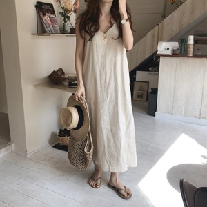 ワンピース レディース ノースリーブ ロング キャミワンピ Aライン Vネック フレア 大人 袖なし 大人可愛い きれいめ シンプル カジュアル 大人 上品 おしゃれ お洒落 大人女子 こなれ感 ラフ 白 ホワイト ブルー ブラック 夏 10代 20代 30代 40代 50代 レディース 学生 通学 デート お出かけ 休日 アウトドア イベント リゾート 旅行 海 プール 韓国 韓国系 オルチャン ファッション コーデ スタイル トレンド 流行