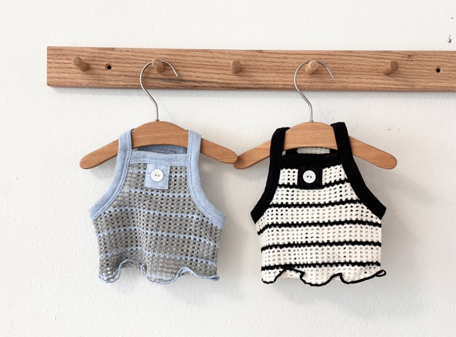 lowell knit crop top XS ~ XL 2color / 犬服 ショート丈 ニット素材 犬 服 夏 ボーダー ストライプ キャミソール 軽量 おぱんつカット タンクトップ 涼しい crop top 薄手 ノースリーブ 可愛い 韓国 ペット服 通気性抜群 犬の服 ドッグウェア 袖なしTシャツ 猫