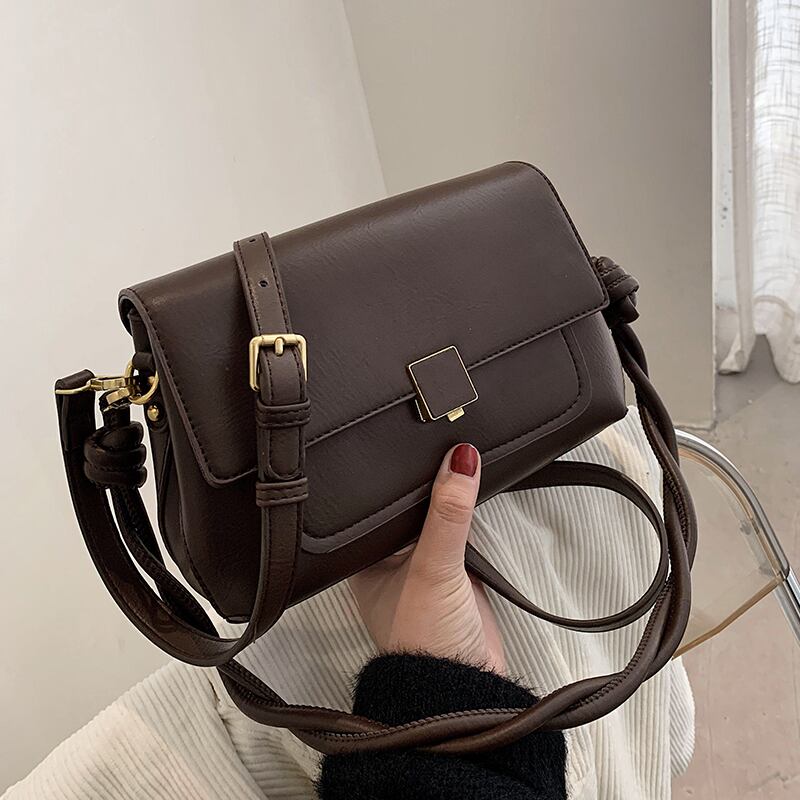 オータムウィンターシングルショルダーバッグレッド 秋物 冬物 スクウェア メッセンジャーバッグ Tiancai_Wing_Bag4827088387