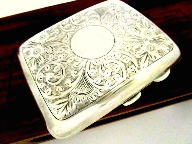 【即納】 英国アンティーク 純銀製/Silver/シルバー 刻印あり 彫銀 クロス 手巻き