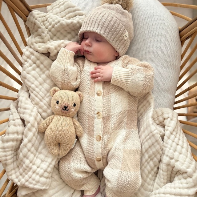 【BABY】北欧風　暖かいチェックロンパース