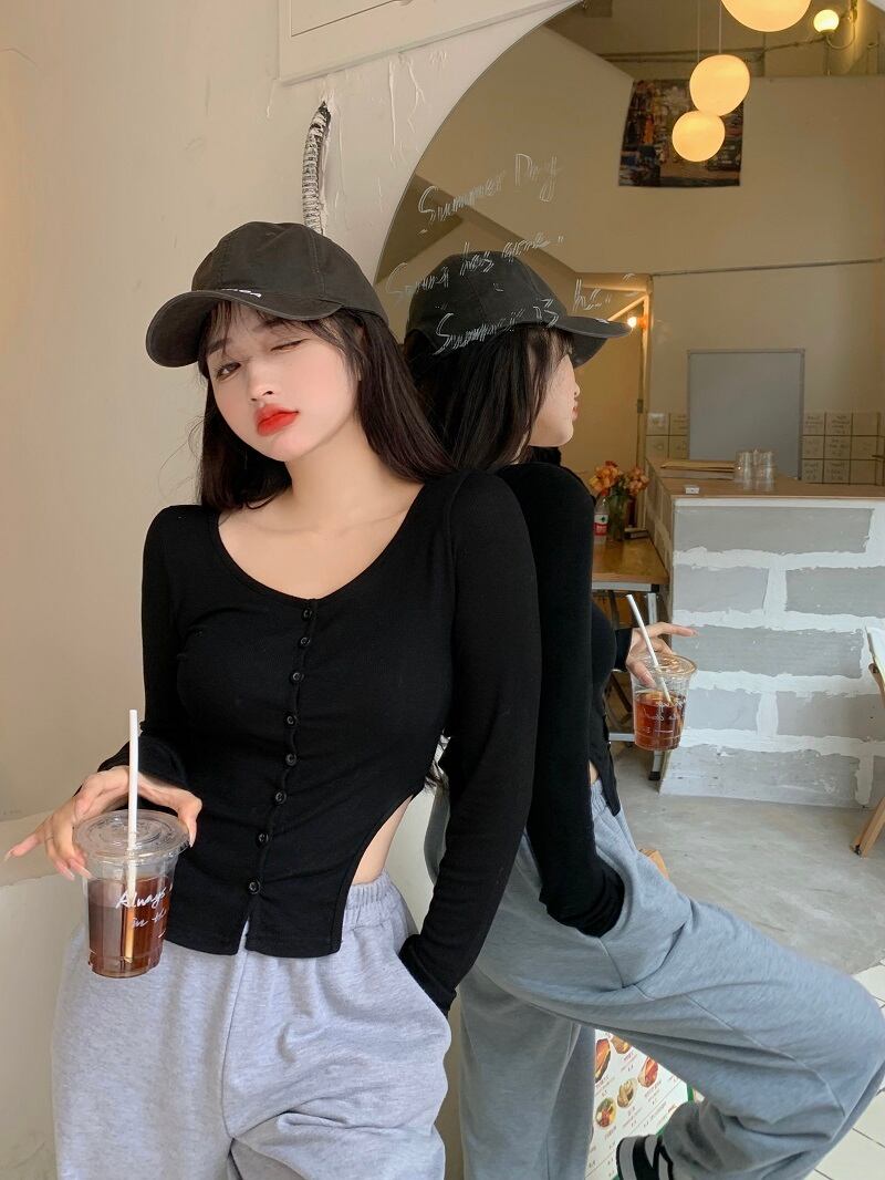 Tシャツ シャツ ブラックショートサマートップス ロング 夏物 ブラックストロベリース94579348543