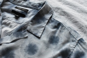 Flower like ink printed S/S shirt