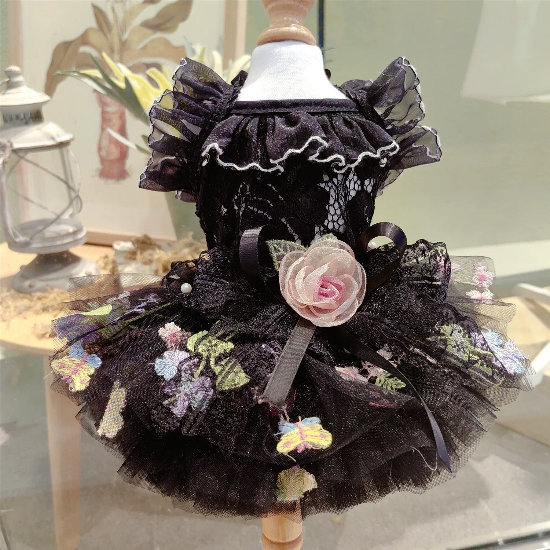 薔薇モチーフのフリルドレス 00254