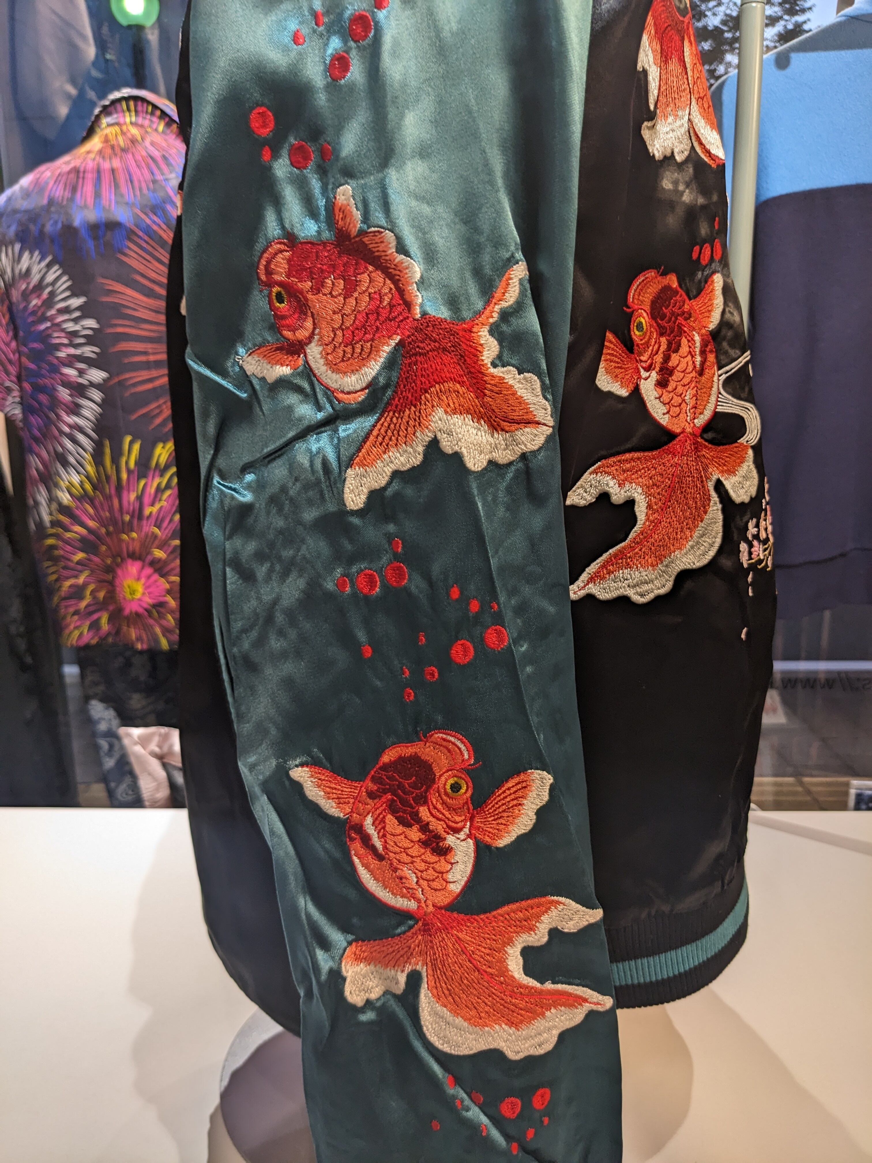 【レア】EVISU リバーシブルスカジャン ウグイス/鳩刺繍 桜金魚 ＆ 梅とウグイス 刺繍 リバ－シブルスカジャン JSKJ-518
