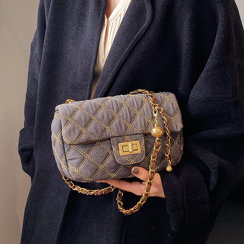 レッドスタイルチェーン オータム 秋物 メッセンジャーバッグ Tiancai_Wing_Bag28587123727