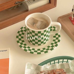 【CUP】グリーンチェック柄カップと皿セット