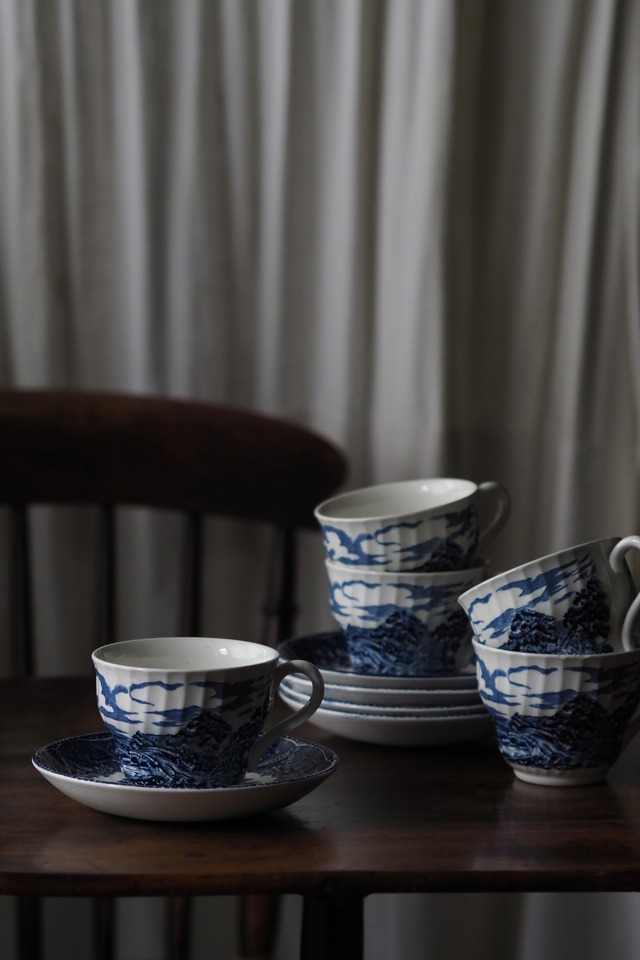 イギリス 青と白カップ&ソーサー-vintage pottery cup&saucer