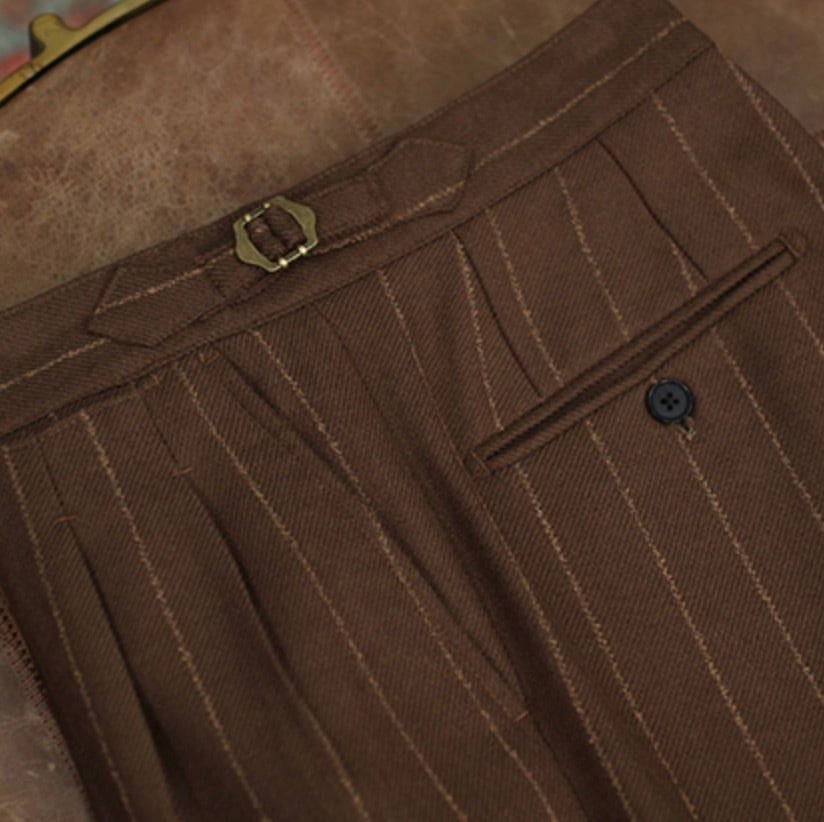 ピークドラペルチョークストライプブラウンダブルウールスーツ | Buona