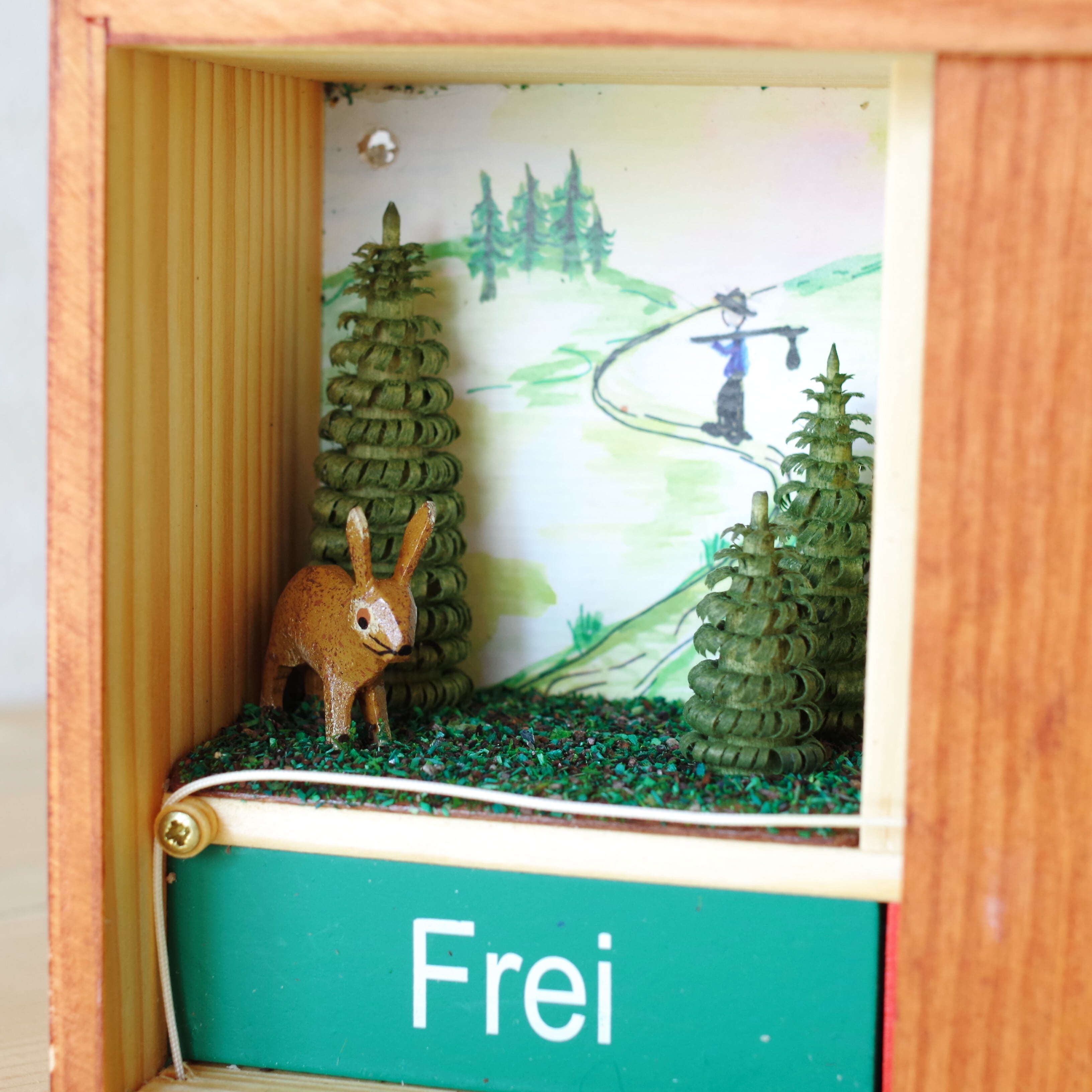 ヴェルナー トイレのからくり箱 | 木のおもちゃ専門店 おもちゃ箱