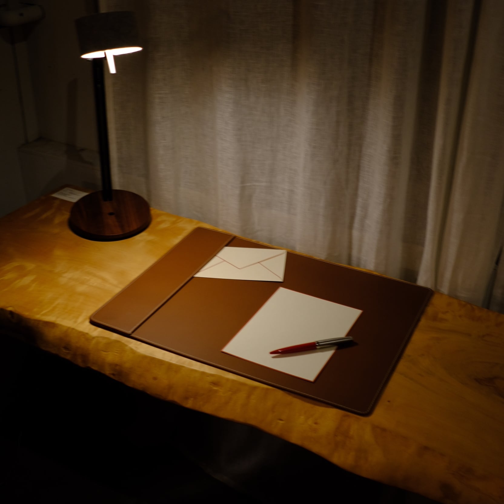 ORSKOV デスクパッド ブラウン