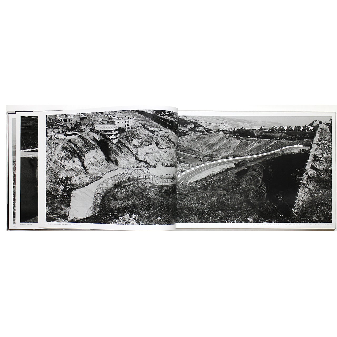 Josef Koudelka: Wall ジョセフ・クーデルカ：壁 | OTOGUSU Shop