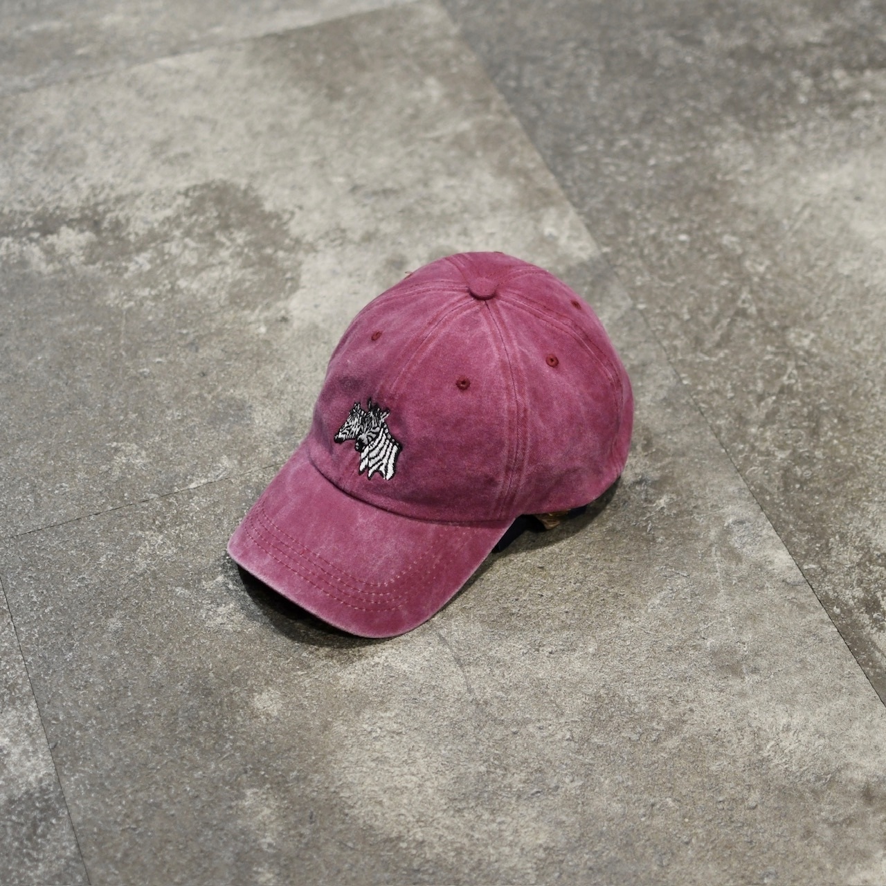 zebra embroidery fade 6 panel cap