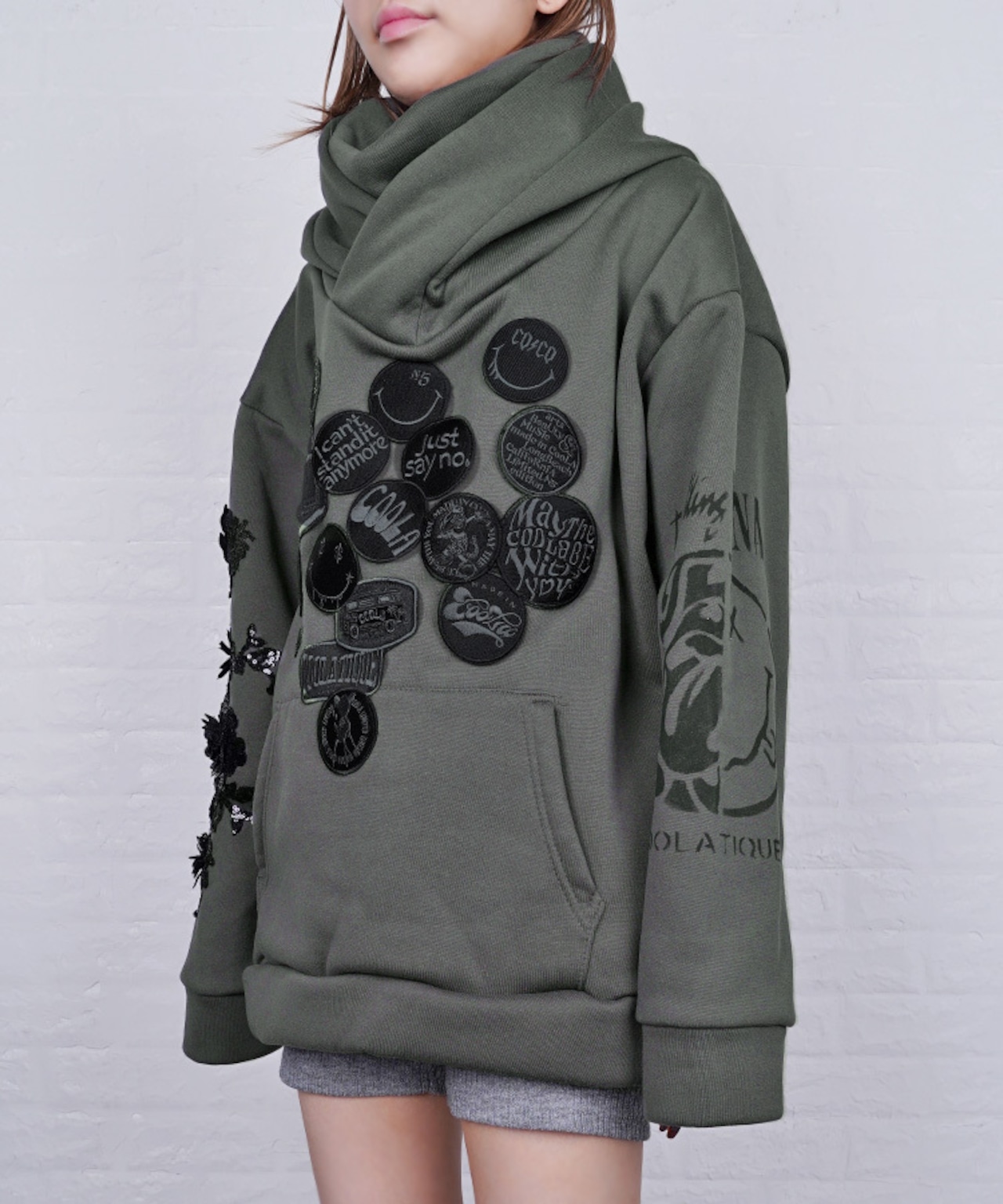 【ATELIER LINE】 COOLAランダムパッチハイネックスウェットフーディー　CQ-48070H