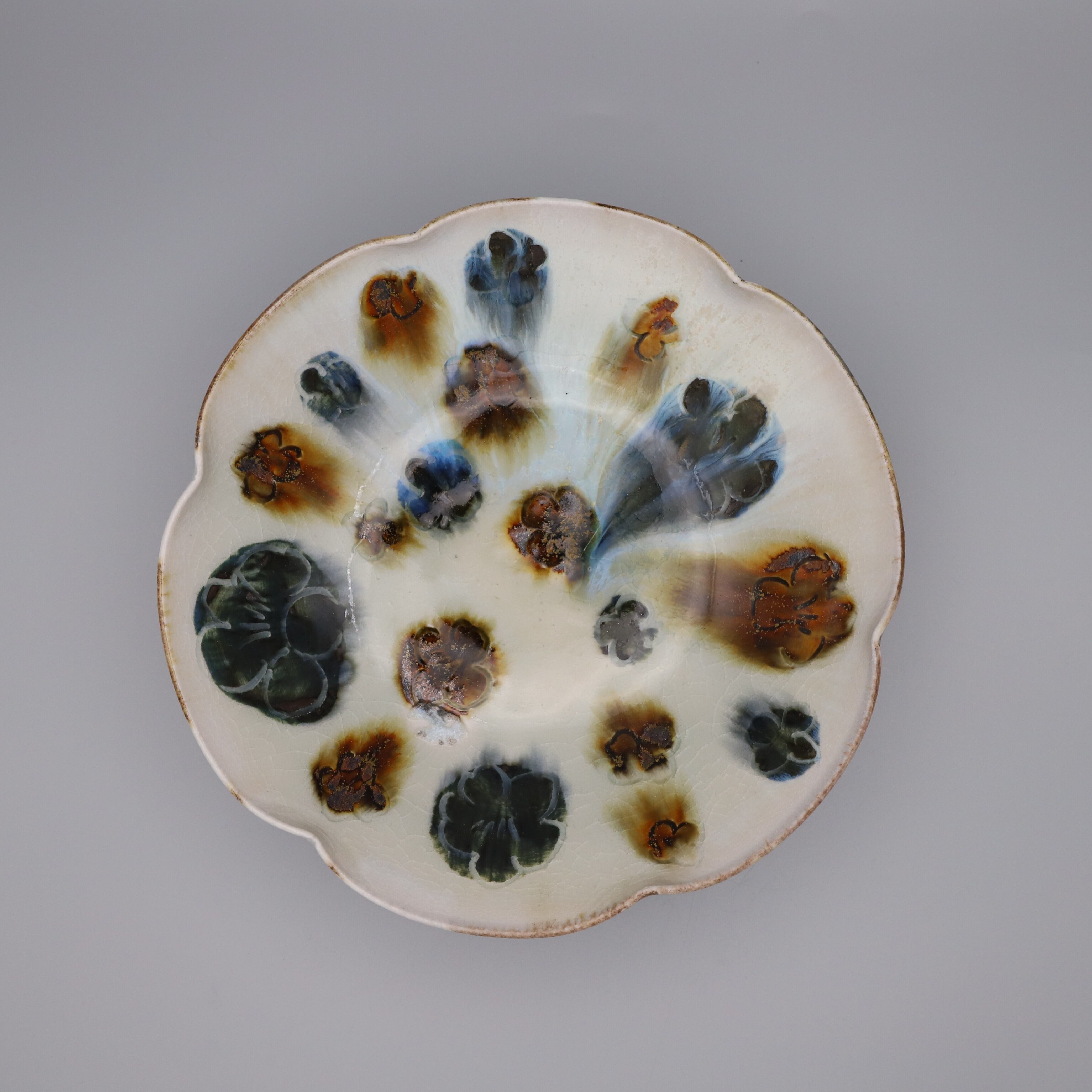 光藤 佐 穴窯焼成 鉄絵線刻輪花鉢6寸 Tasuku Mitsufuji, Rinka bowl