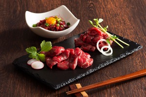 ふじ馬刺し詰合せ【華】