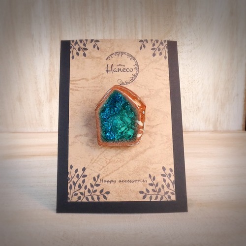 陶器ブローチ  みずたまりno.25 おうち