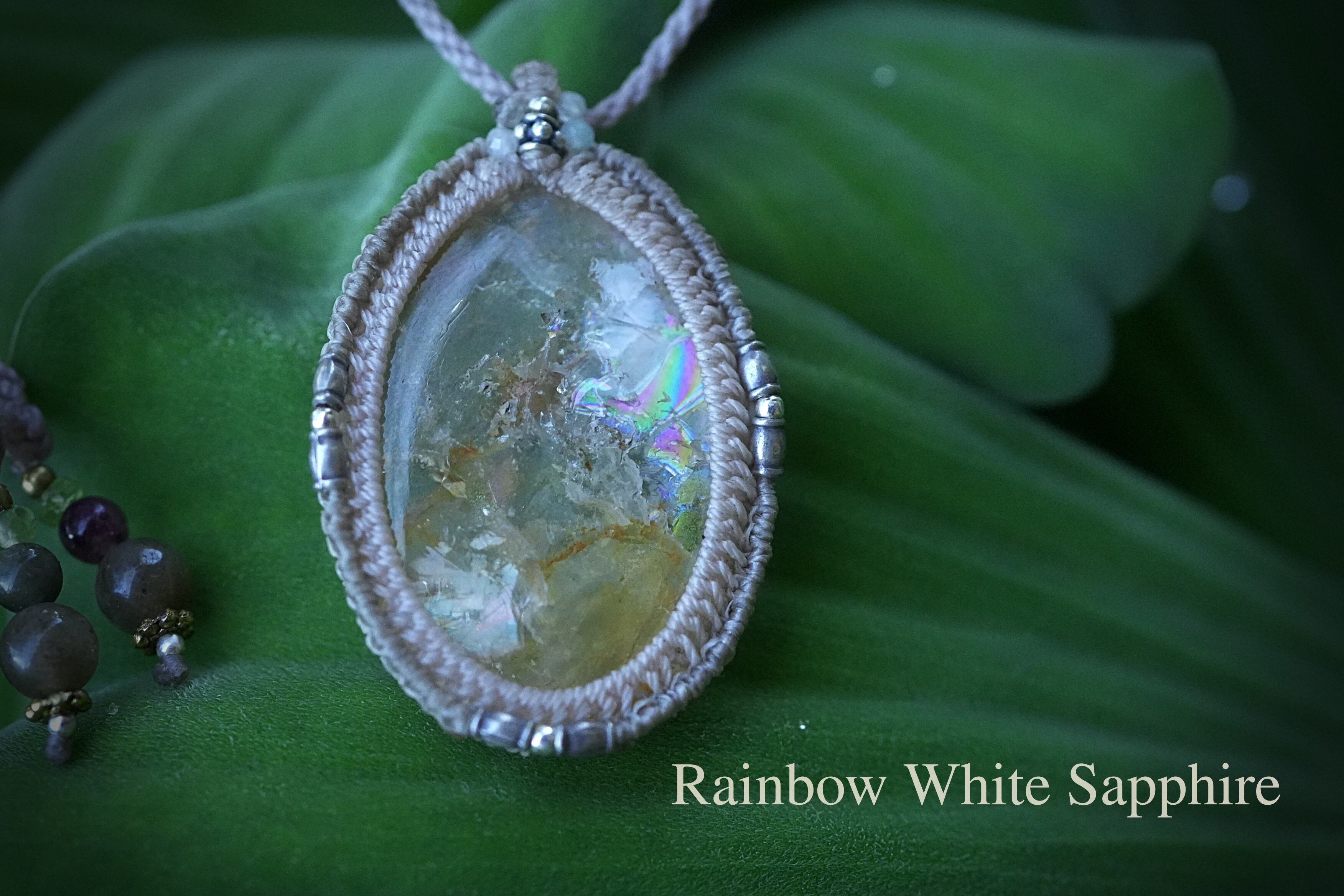 虹入り★ホワイトレインボー トパーズ マクラメネックレス2034